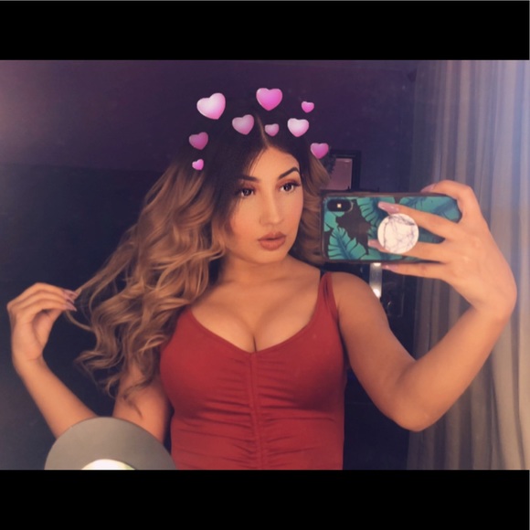 Meet your Posher, Viviana - Picture 2 of 2